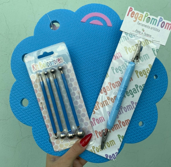 Kit Ferramentas Azul (boleador, tapete G, pega pompom) Atelier das Festeiras